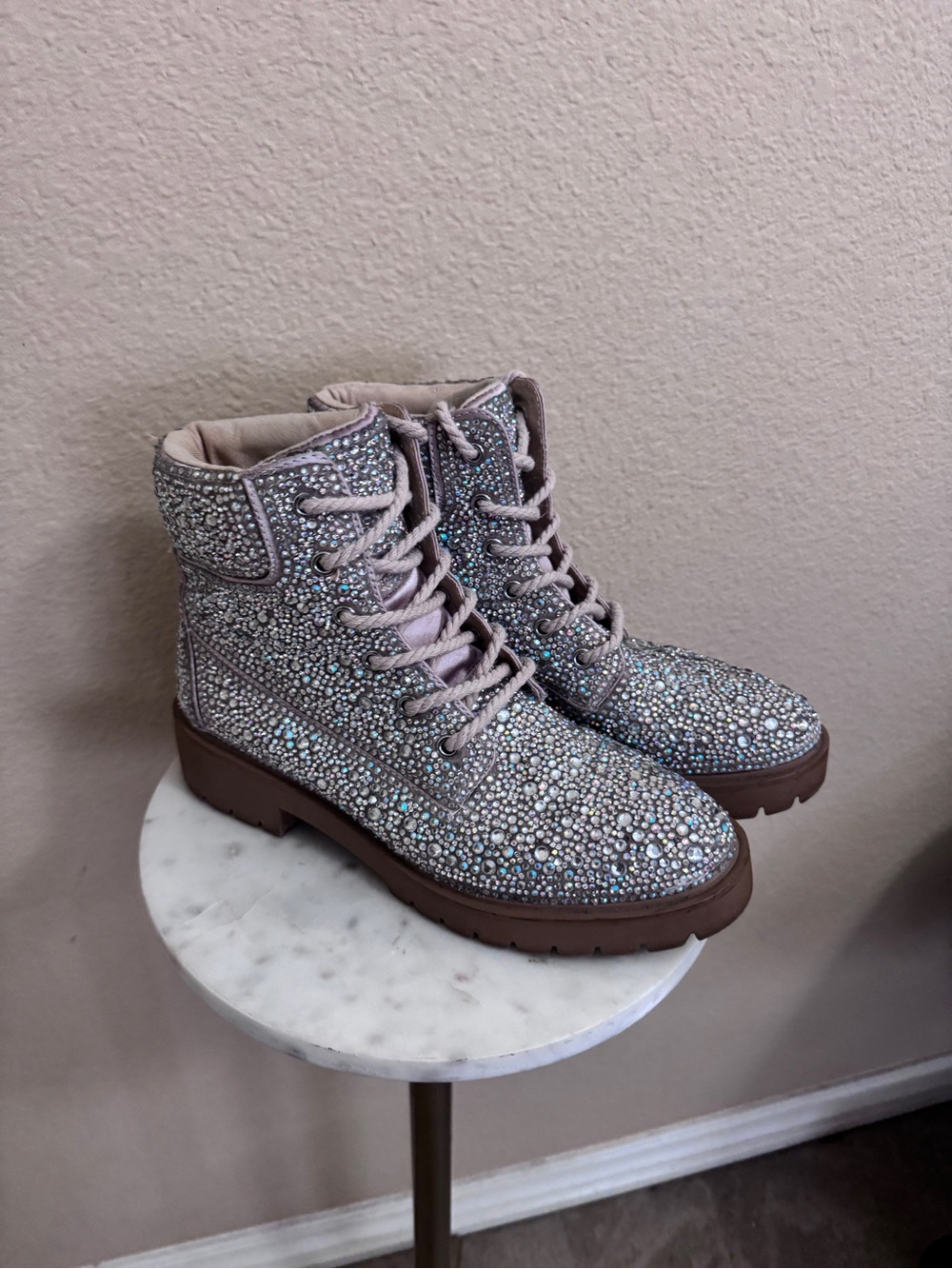 Betsey Johnson Glam Disc Lug Sole sparkly all over rhinestones Combat Boots 8.5